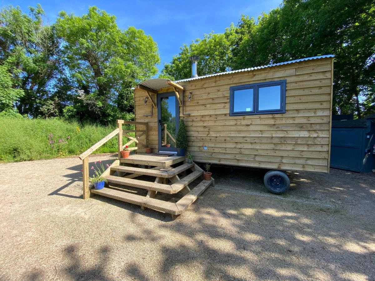 Cosy Double Shepherds Hut In Beautiful Wicklow With Underfloor Heating Throughout Rathnew Exterior foto